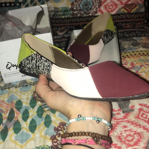 Patterned Pointed Toe Flats - Picture 2 of 3